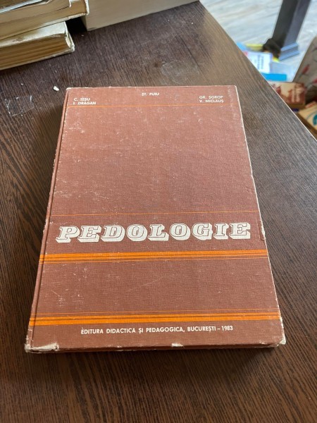 Stefan Puiu - Pedologie