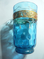 Pahar de apa Boemia cu friza din aur -sec.XIX albastru ,h=12,3cm foto