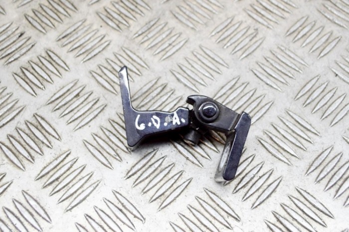 Balama ușă dreapta spate AUDI Q5 8R 2015 OEM: 8K0831402B,A047058 13892860