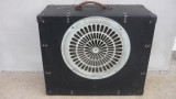 BOXA VECHE 12.5 W. PENTRU APARATURA CINEMATOGRAFICA