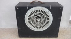 BOXA VECHE 12.5 W. PENTRU APARATURA CINEMATOGRAFICA