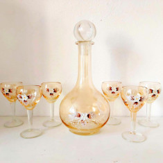 Set romanesc 6 pahare + carafa sticla pictata manual anii 70-80, tarie lichior