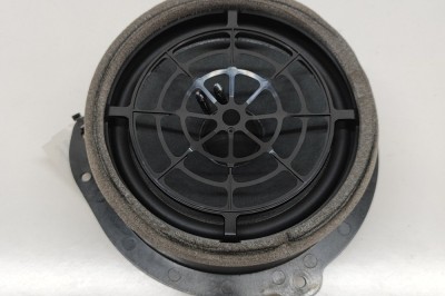 Difuzor ușă dreapta spate AUDI A4 Avant 8W2, B9 2023 OEM: 8W5035411A | 31650108 foto