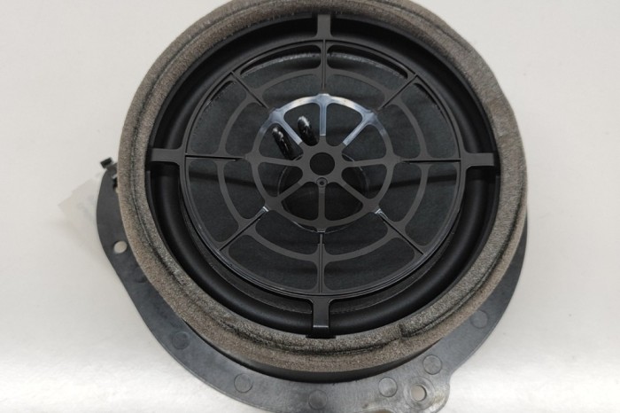 Difuzor ușă dreapta spate AUDI A4 Avant 8W2, B9 2023 OEM: 8W5035411A | 31650108