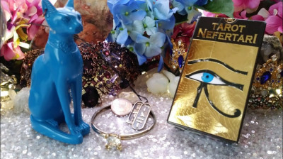Tarotul de aur al reginei Nefertari-carti de tarot de lux(aurii complet)-SIGILAT foto