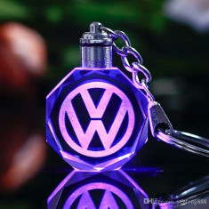 BRELOC CU LED DIN CRISTAL VW foto