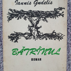 Batranul, Iannis Gudelis, Ed Junimea 1987, 128 pagini