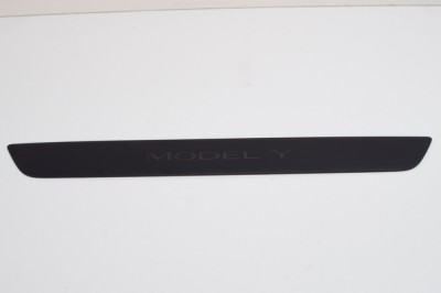 Ornament prag st&amp;acirc;nga față TESLA MODEL Y 2021 OEM: 1494301-00-A 14821512 foto