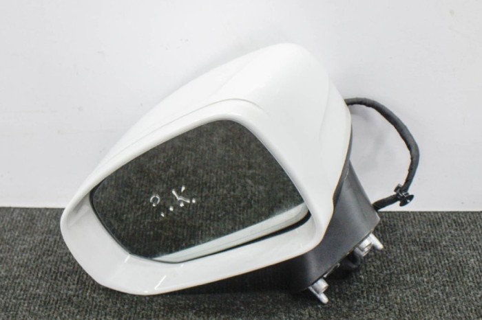 Oglinda laterală st&acirc;nga VOLVO XC90 II 2019 OEM: E1041347,E1041443,A046412 11344813