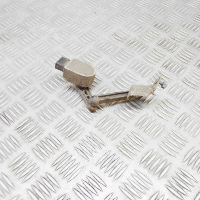 Senzor de nivel &icirc;nălțime dreapta spate BMW i3 I01 2019 OEM: 6870000 20388261