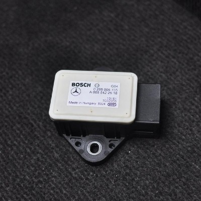 Senzor de accelerație MERCEDES-BENZ E W212 2010 OEM: 0265005735A0055422618 2132478 foto
