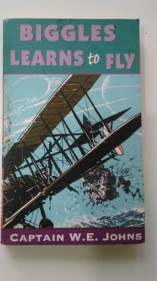 Biggles Learns to Fly - Captain W. E. Johns (5+1)5 foto