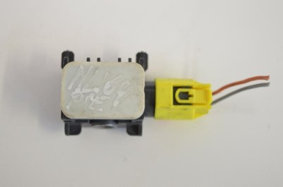 Senzor de impact lateral dreapta MERCEDES-BENZ M W164 2005 OEM: 0038202826 1699983 foto