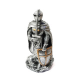 Cumpara ieftin Statueta Cavaler Cruciat cu Spada si Scut MM1021