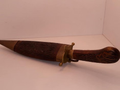 Arma alba indiana veche foto