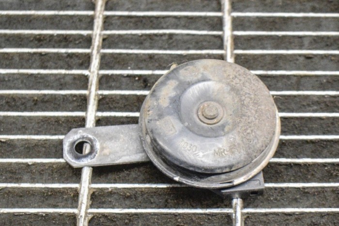 Claxon TOYOTA PRIUS _W3_ 2012 OEM: E13000030 11072220