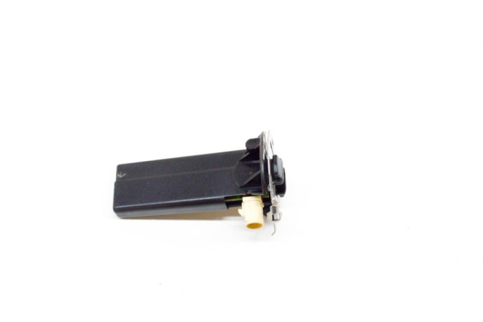 Amplificator de antena MERCEDES-BENZ E W213 2019 OEM: A2139052803,920459010 13308317
