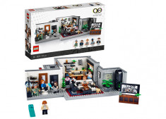 LEGO Creator Expert - Queer Eye - Apartamentul Fab 5, 974 piese foto