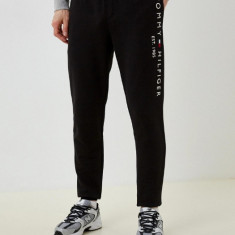 Pantaloni sport barbati Basic Branded cu logo brodat si croiala Regular Fit, negru L, Negru, L INTL