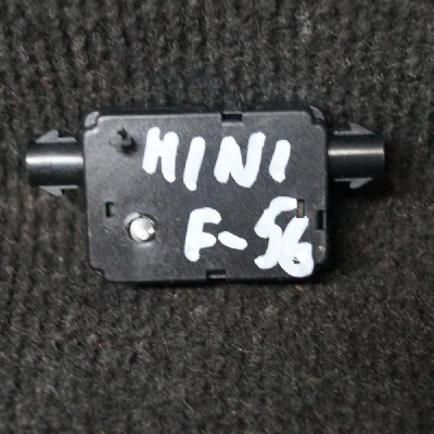 Amplificator de antena MINI COOPER F56 2014 OEM: 9185474 | 1992827 foto