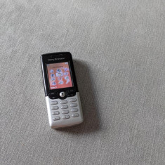 Sony Ericsson T610 telefon vintage cu butoane fabricatie 2003 de colectie