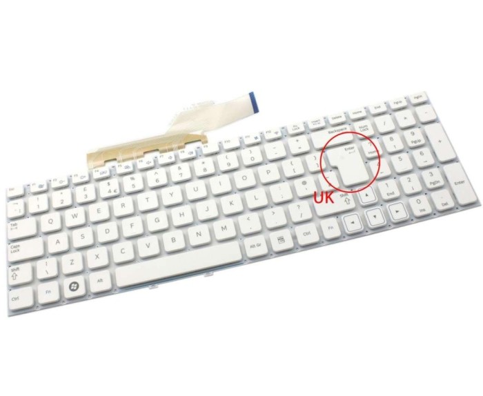 Tastatura Samsung Alba NP300V5A layout UK fara rama enter mare, NP300V5Z layout UK fara rama enter mare,