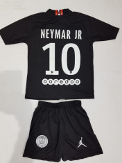 SET ECHIPAMENT NEYMAR JR. PSG 4-15ANI SEZON 2018-2019 foto