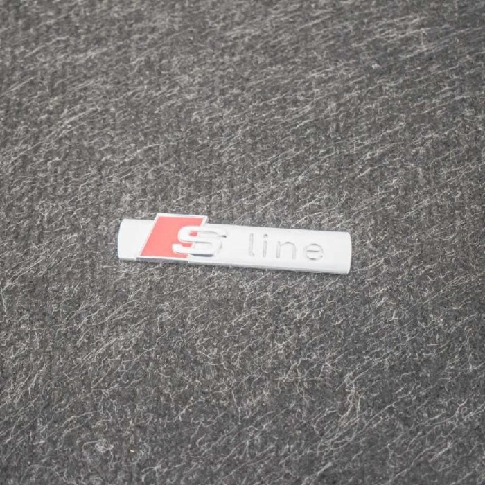 Emblema aripa st&acirc;nga AUDI Q7 4M 2016 OEM: 8N0853601A | 10046630