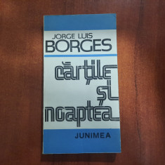 Cartile si noaptea de Jorge Luis Borges