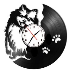 Ceas de Perete Decorativ &ldquo;Pomeranian Boo&rdquo;, din Disc Vinil Reciclat, Design Cute Dog, Negru, Mecanism Silențios (Sweep)