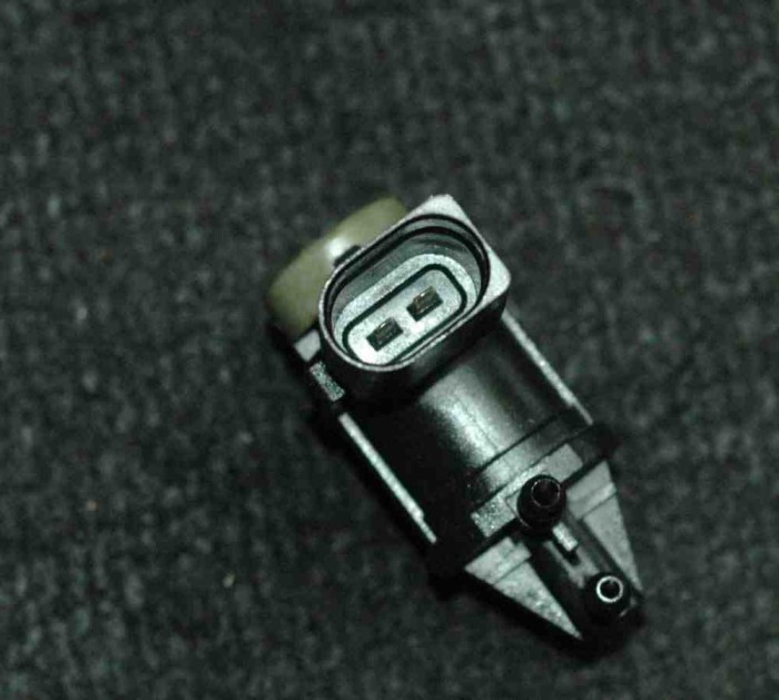 Supapa solenoid AUDI A6 Avant 4F5, C6 2006 OEM: 1J0906283C 1941873