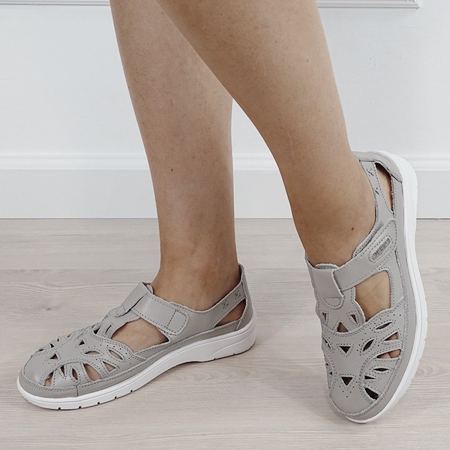 Balerini gri din piele naturala 6839 M12