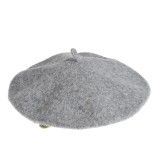 Bereta gri decorata cu pietre negre