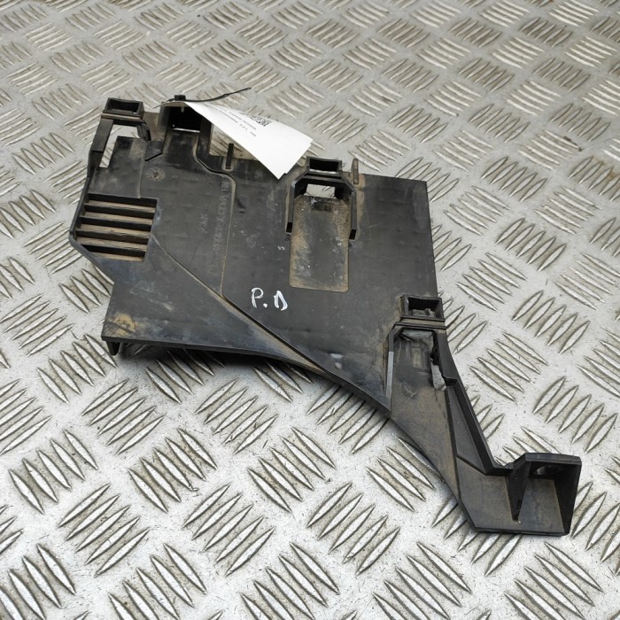 Suport far dreapta LAND ROVER RANGE ROVER EVOQUE L538 2014 OEM: VPCCFX-13D084-A 32701774