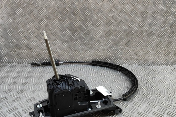 Timonerie cutie de viteze VW T-CROSS C11 2024 OEM: 2Q1713023AM 31402654