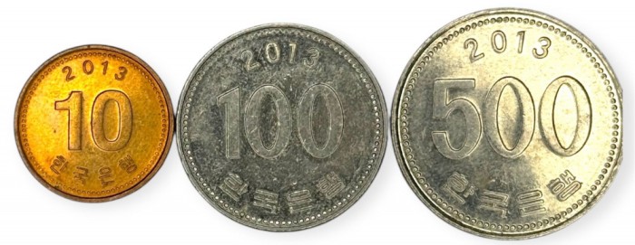 Coreea de Sud , lot 35 - 10 + 100 + 500 Won 2013