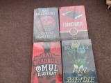 CRONICI MARTIENE /OMUL ILUSTRAT/VINUL DE PAPADIE/FAHRENHEIT 451- Ray Bradbury