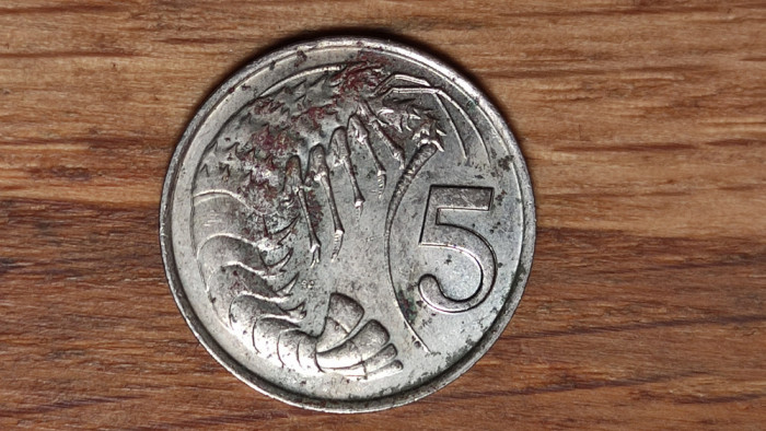 Insulele Cayman - moneda de colectie exotica - 5 cents 1982 - Elisabeta !