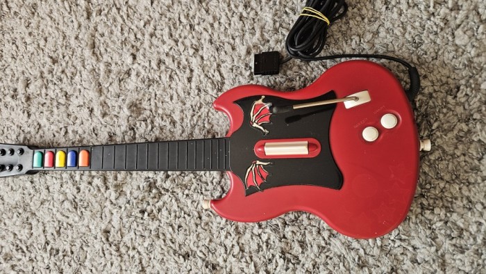 Chitara guitar Redoctane controller pentru jocul Guitar Hero playstation 2, ps2 ps 2