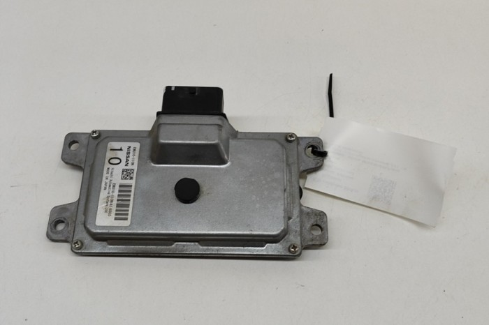 Unitate de control cutie de viteze NISSAN NP300 NAVARA Pick-up D23 2017 OEM: EMU10-110NA1 | 23249840