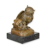 Bufnita cu craniu-statueta din bronz cu un soclu din marmura BX-70