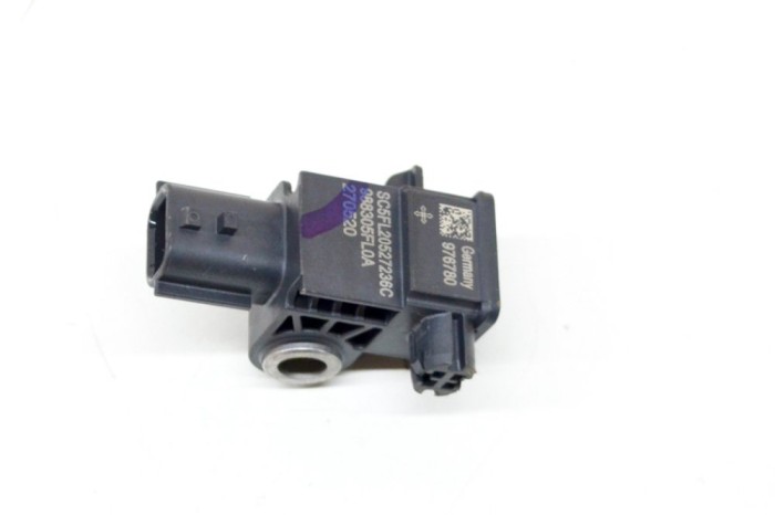 Senzor de impact st&acirc;nga față RENAULT CAPTUR J5_ 2020 OEM: 988305FL0A 11814543