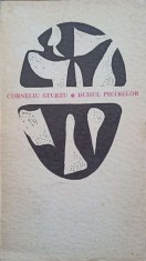 DUHUL PIETRELOR. POEZII (CU DEDICATIA AUTORULUI CATRE PICTORUL VAL GHEORGHIU)-CORNELIU STURZU-252819