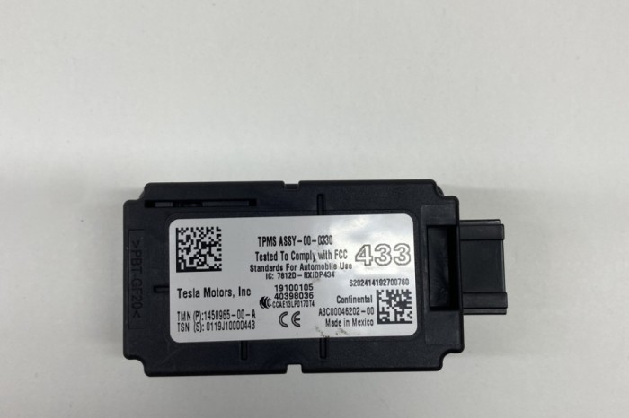 Modul de control presiune anvelope TESLA MODEL 3 2019 OEM: 1458965-00-A,A3C00046202 | 21672037