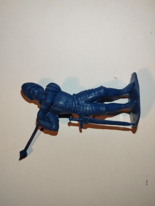 bnk jc Figurina de plastic - Manurba - cavaler medieval