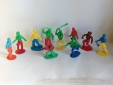 bnk jc Figurine de plastic - Manurba - lot 10 cowboy diferiti (1)