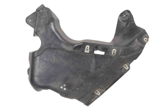 Scut motor dreapta spate BMW 3 G20, G28 2022 OEM: 51757340868,7340868