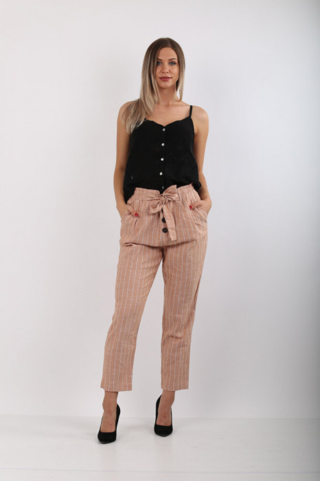 Pantaloni evazati roz pudrat Stradivarius