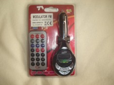 MODULATOR FM PENTRU AUTO foto