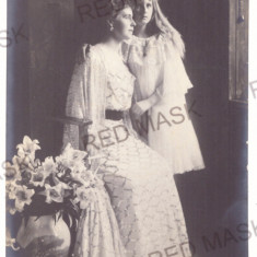 2054 - Regina MARIA, Queen MARY & Princess ELISABETA - old postcard - unused